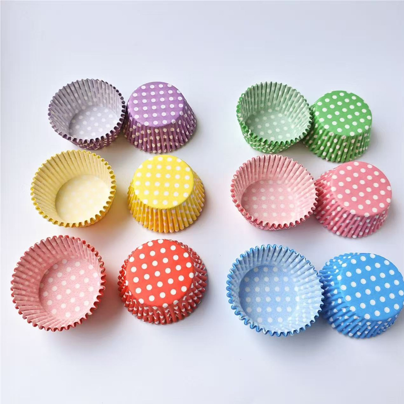 100 Adet Puantiyeli Kek Kağıt  - Kitchen Baking Mat incelemesi ve fiyatı